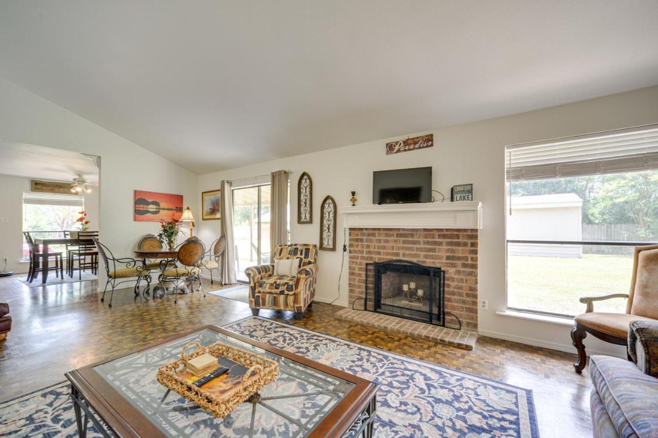 Mcqueeney Vacation Rental About 10 Mi To New Braunfels Exterior photo